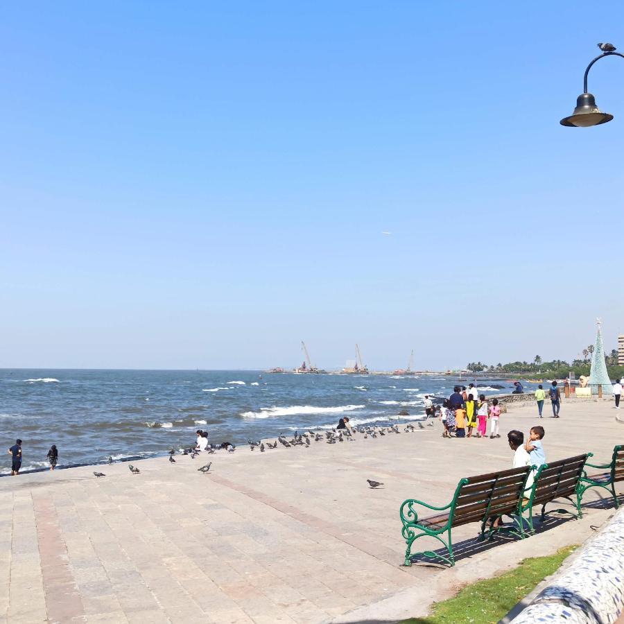 Cozy Private Ac Studio By The Sea Bandstand Bandra W Mumbai Nr Taj Lands End Leilighet Eksteriør bilde